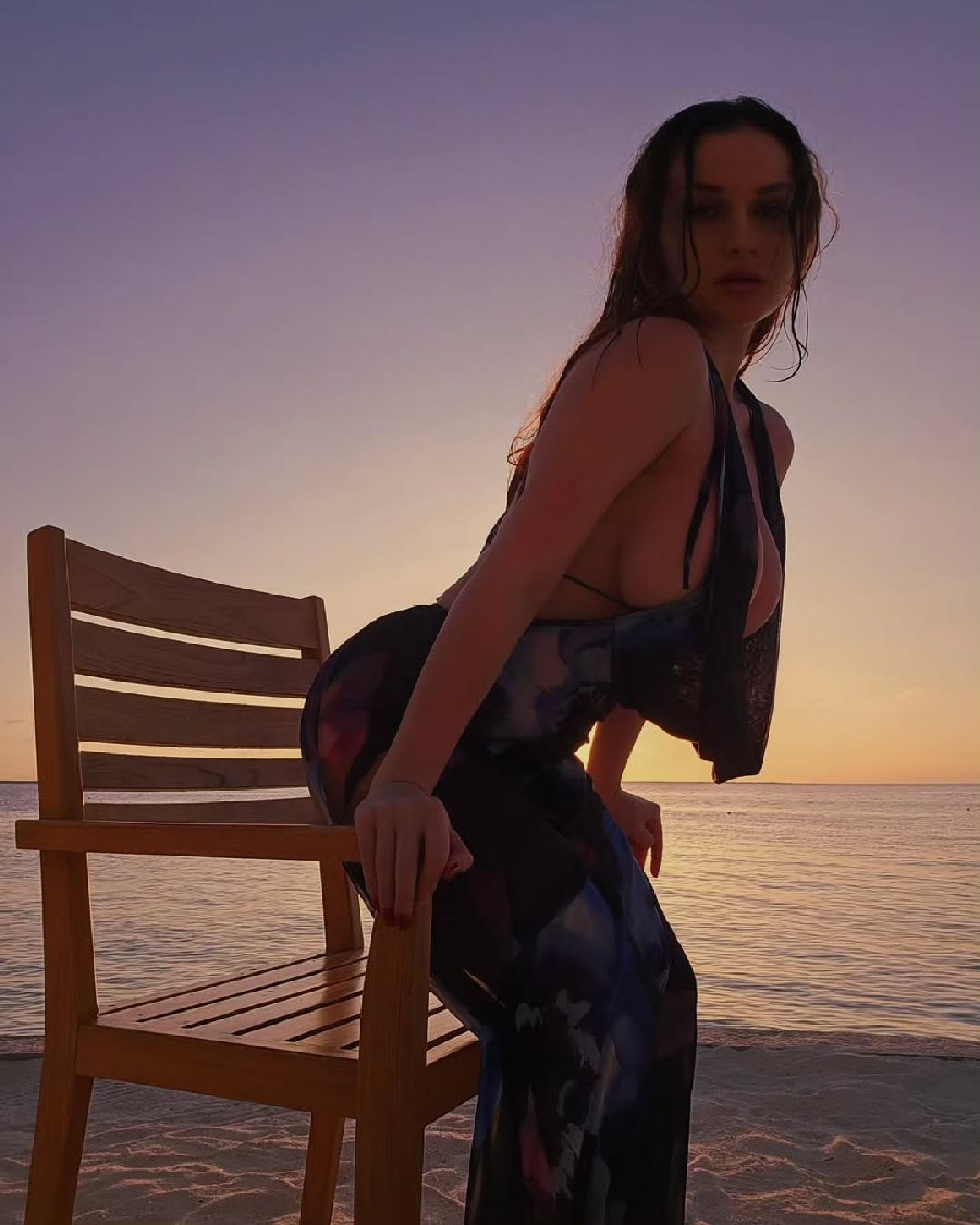 Sexy girl Miranda Faith nude in Suwon