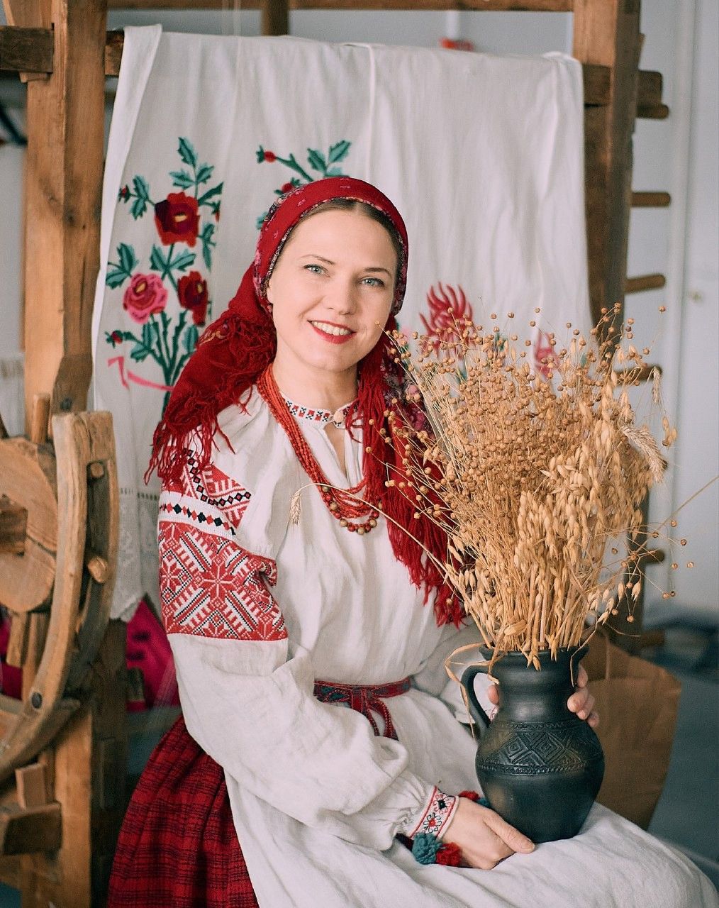 Women in Slavic costumes in Suwon