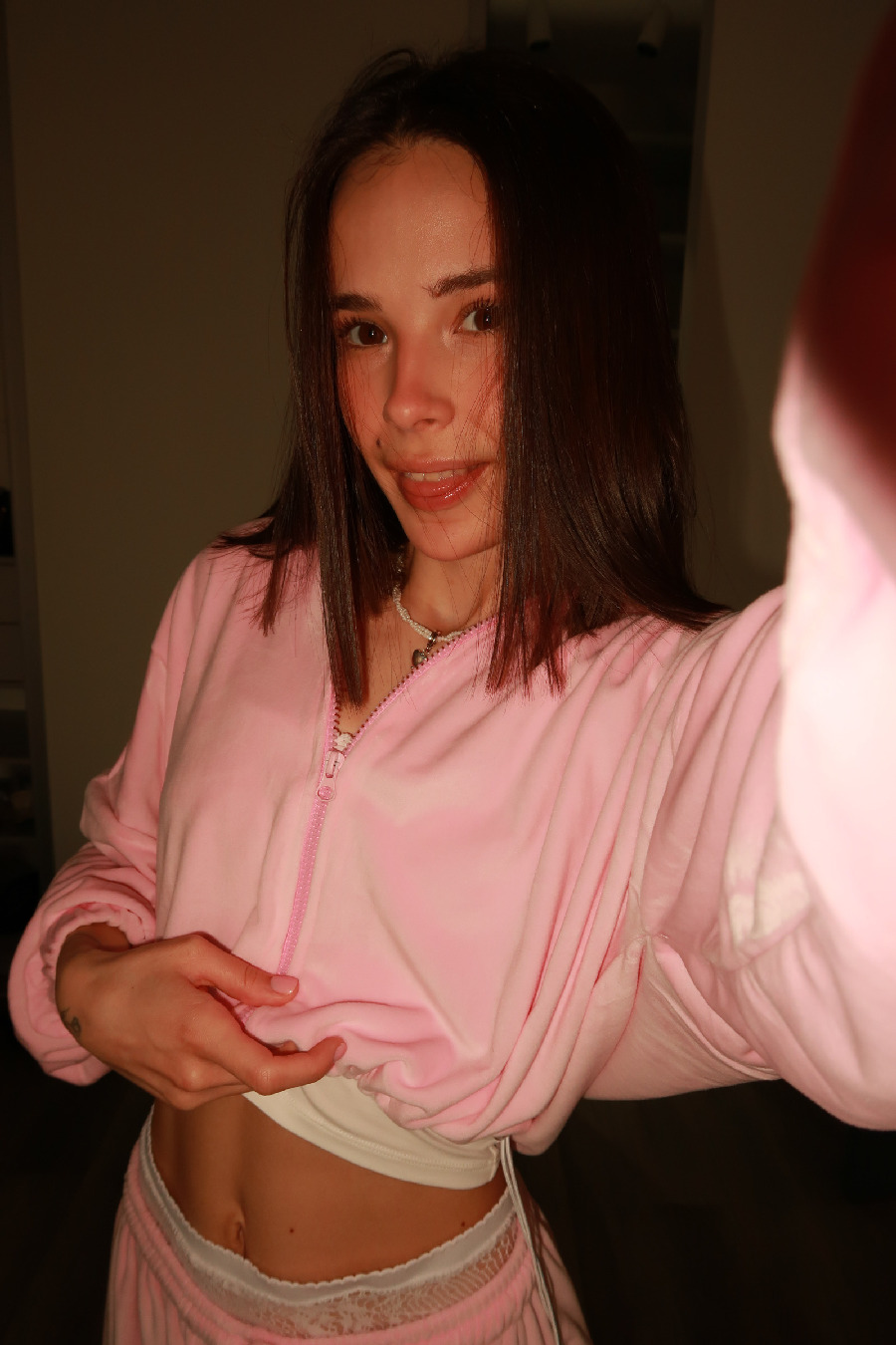 Tina brings the glow — live moments in Suwon